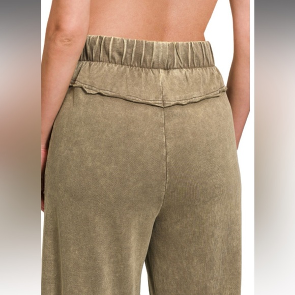 Exposed Seam Flare Hem Acid Wash 100% Cotton Flare Pants With Pockets - Picture 5 of 6